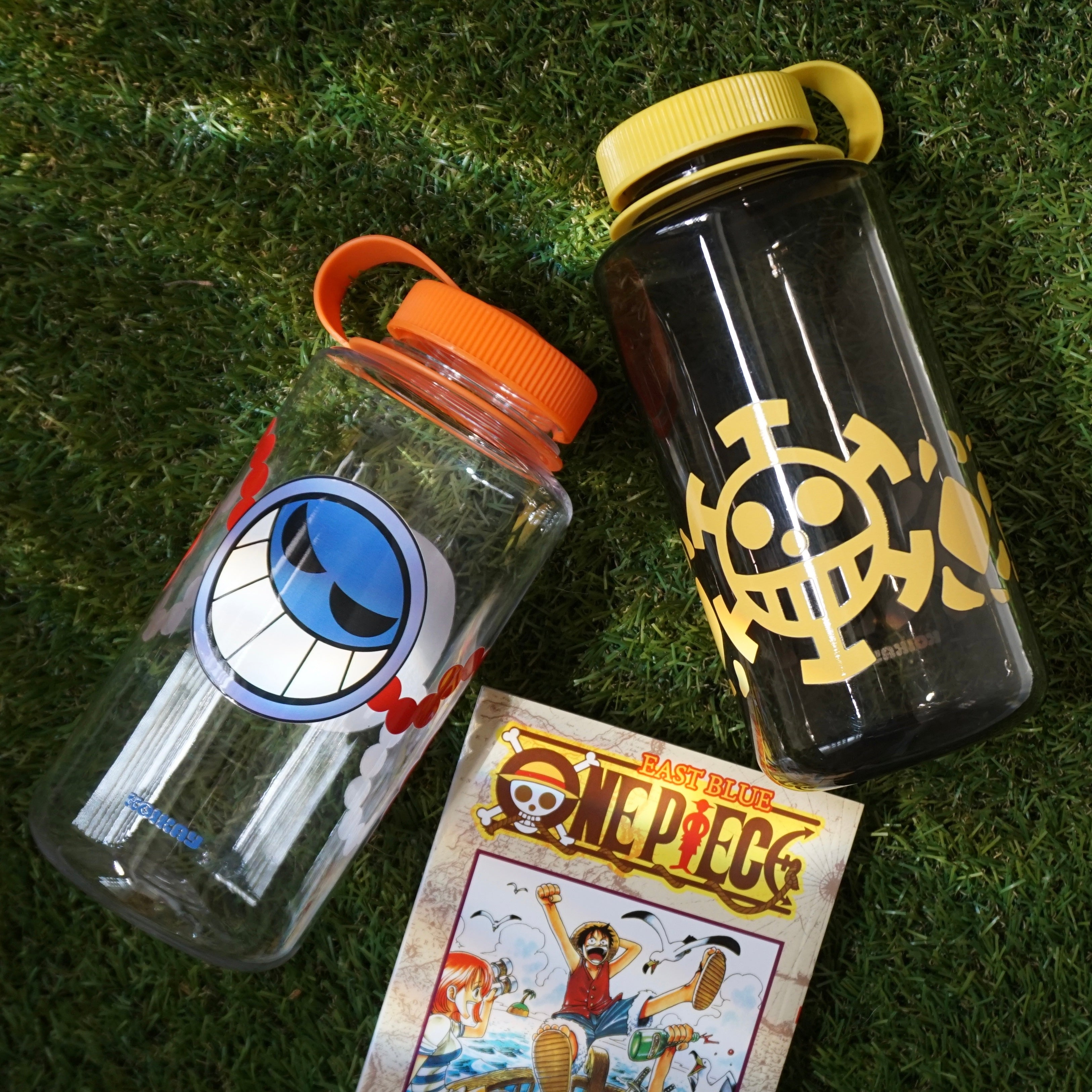 One Piece Straw Hats Water Bottle